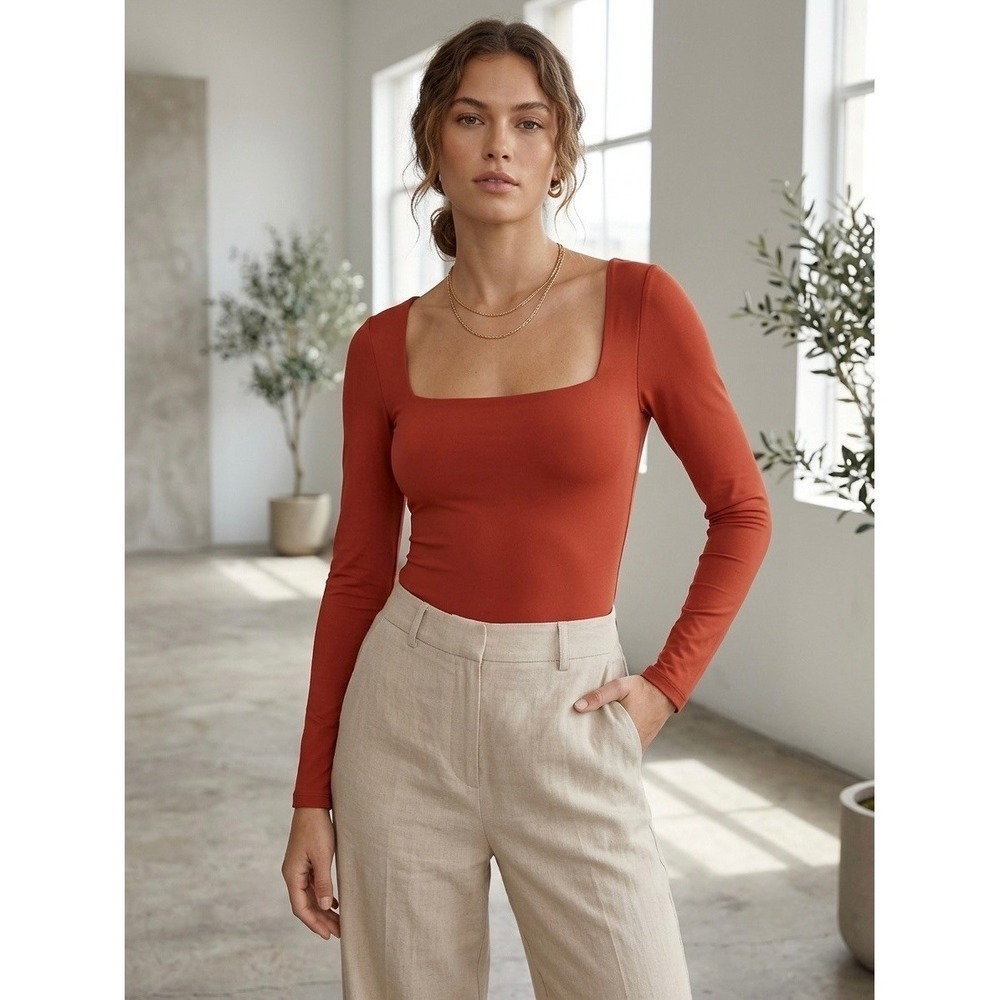 Babaton Contour Squareneck Long Sleeve Bodysuit Rust Red Medium 73936